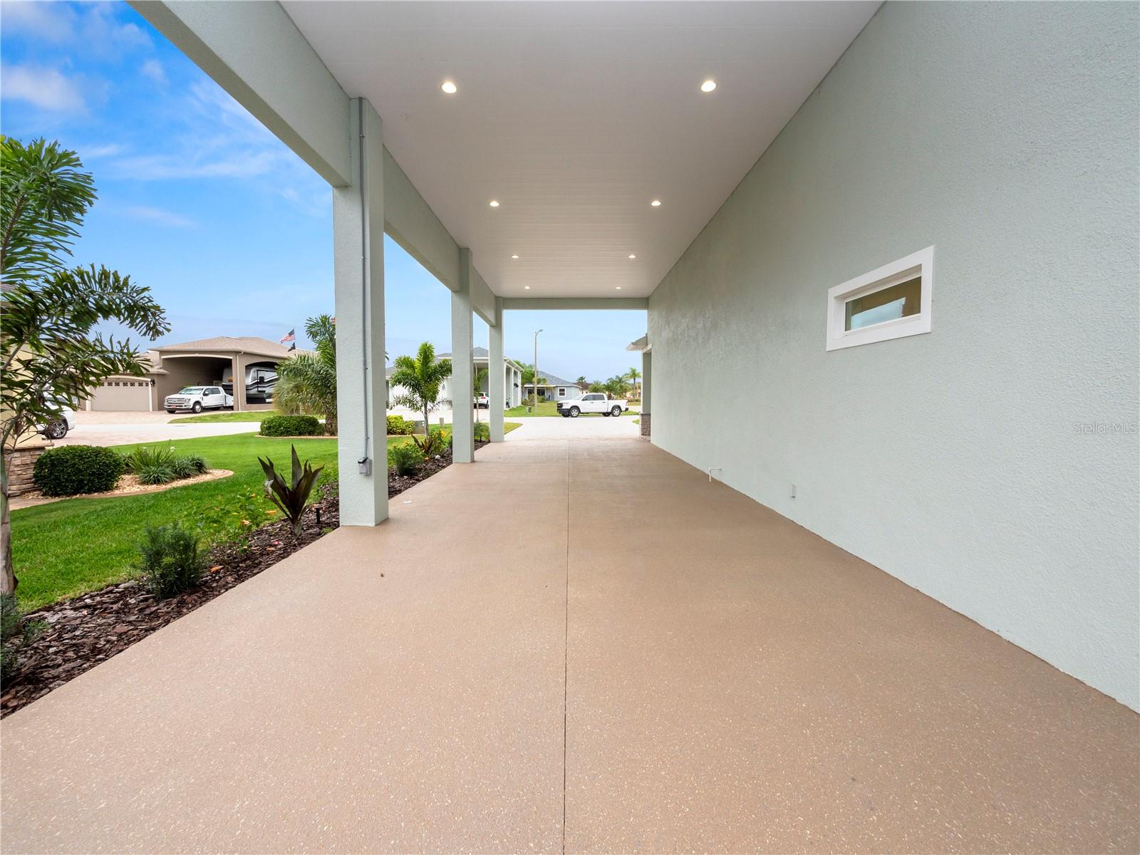 715 Teaberry, Polk City, FL 33868