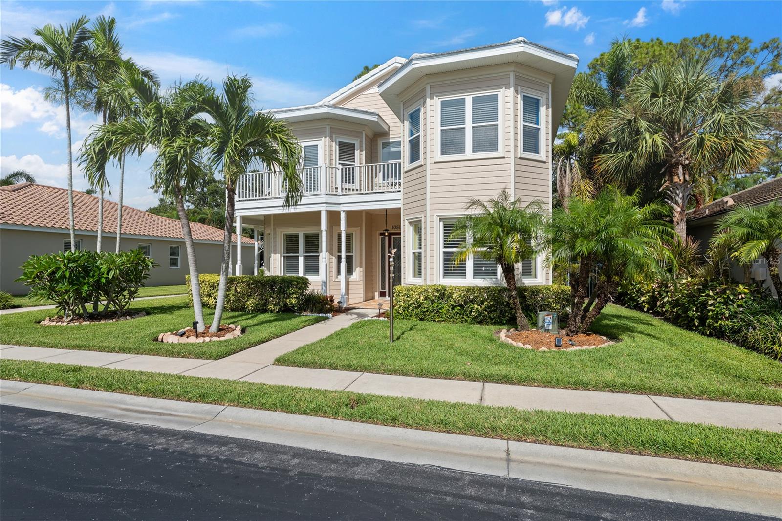 10813 Boca Club, Seminole, FL 33772