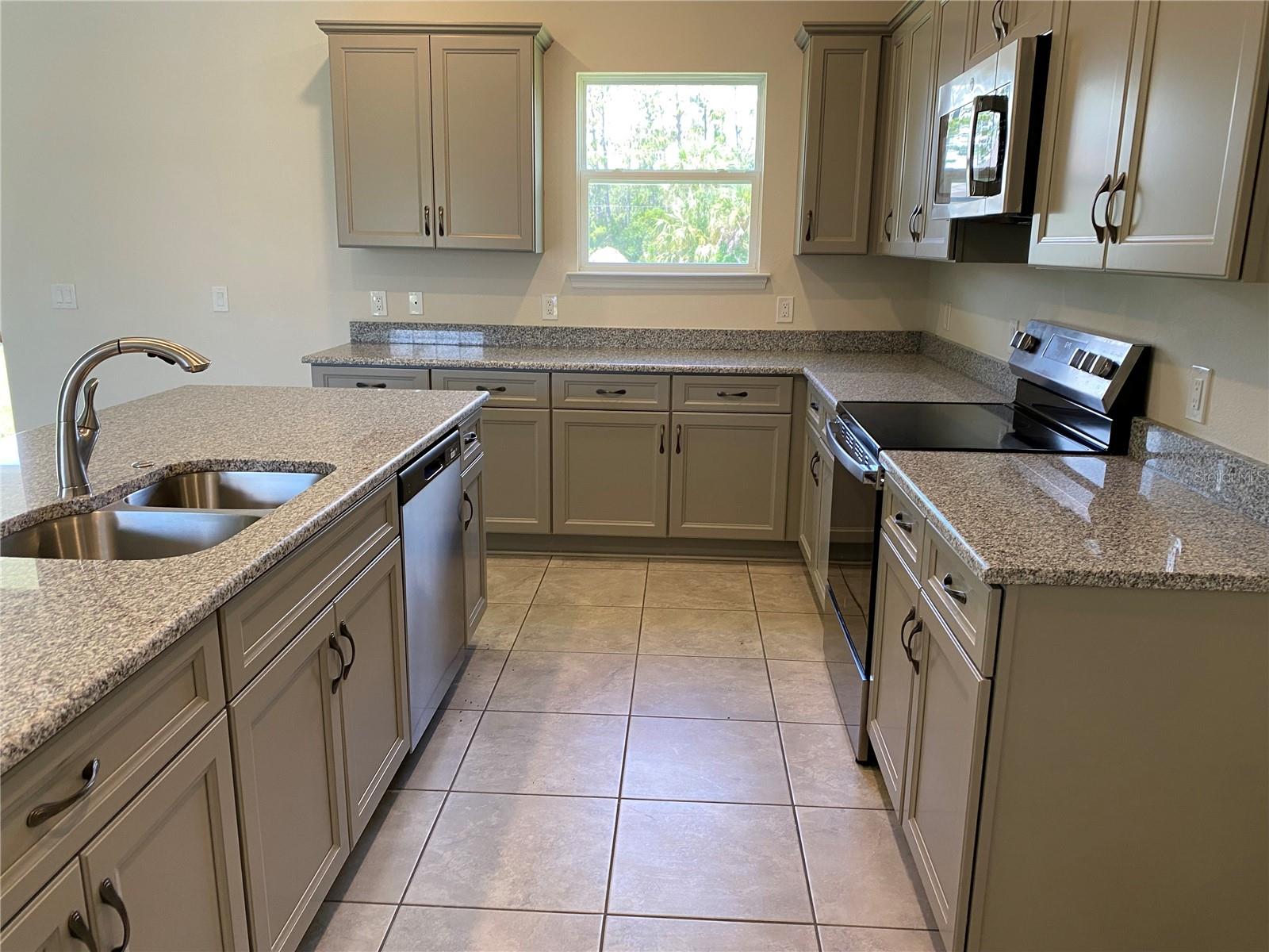 2139 Gascom, North Port, FL 34288