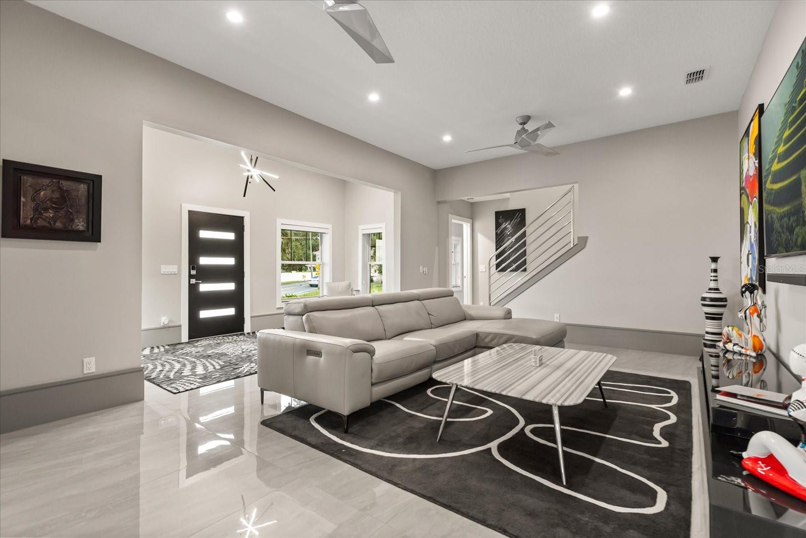 808 Edgewater, Orlando, FL 32804
