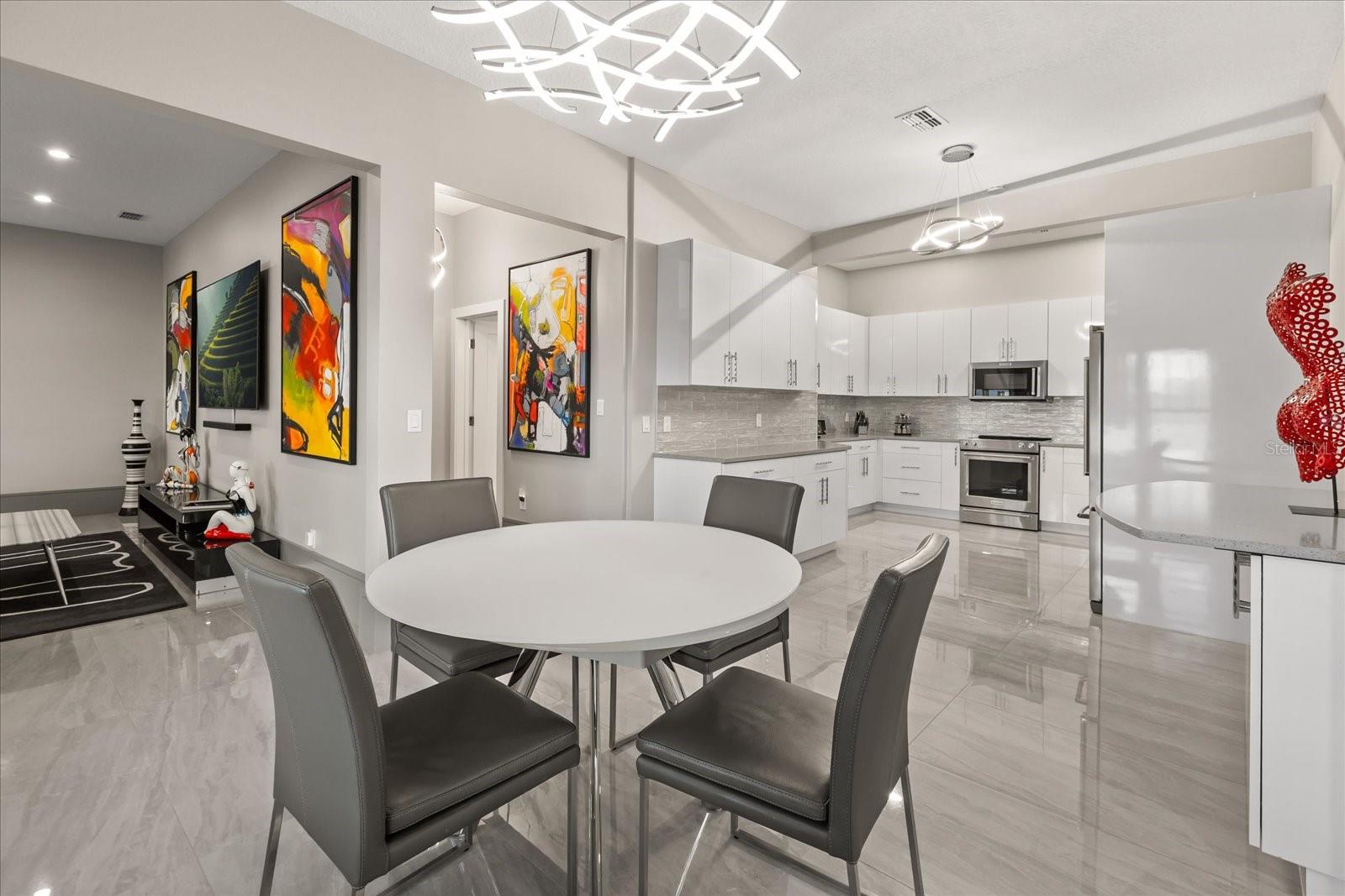 808 Edgewater, Orlando, FL 32804