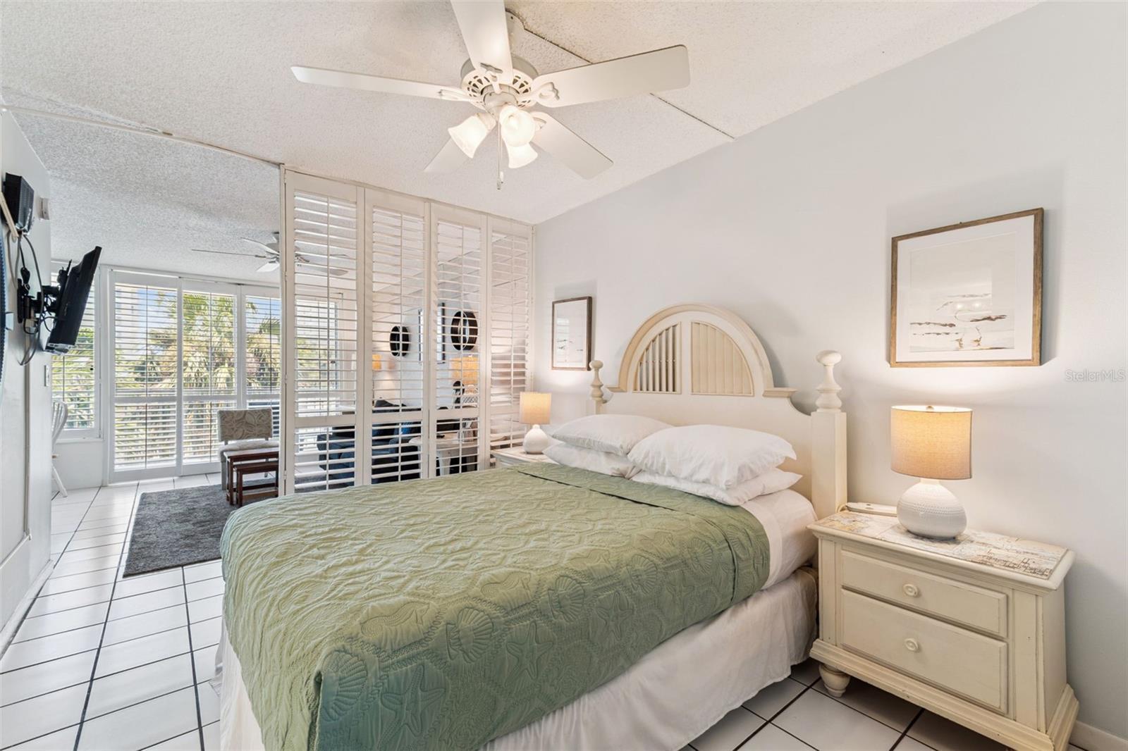 800 Bayway Unit 17, Clearwater Beach, FL 33767