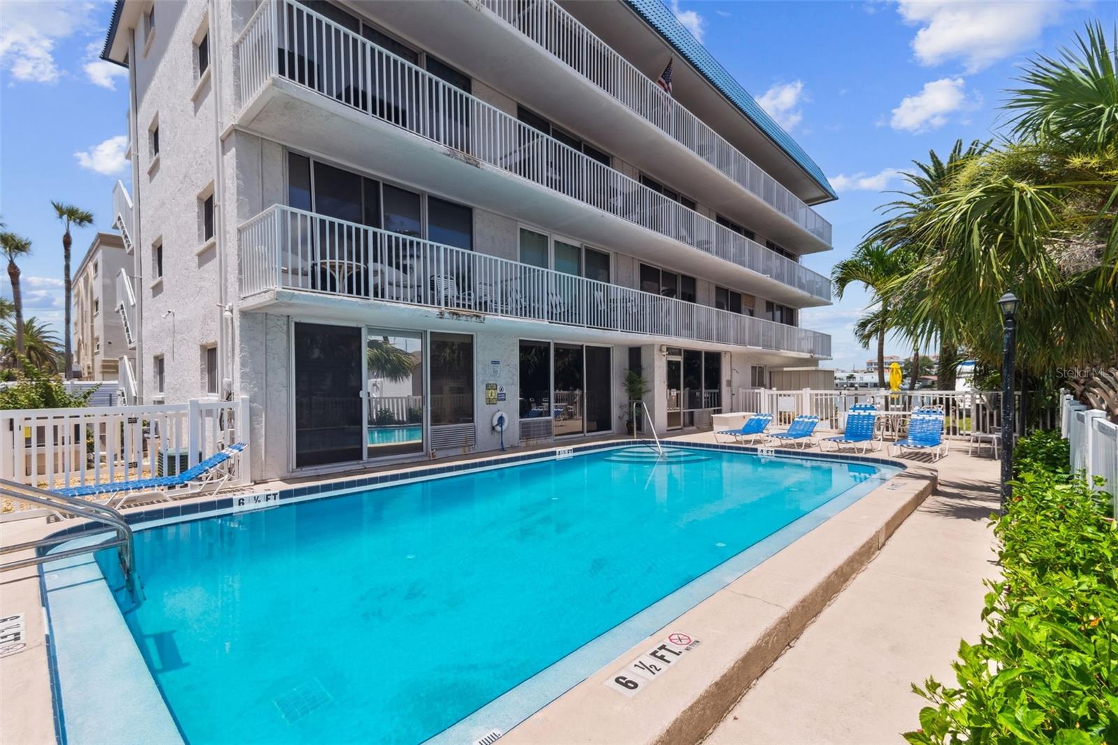 800 Bayway Unit 17, Clearwater Beach, FL 33767