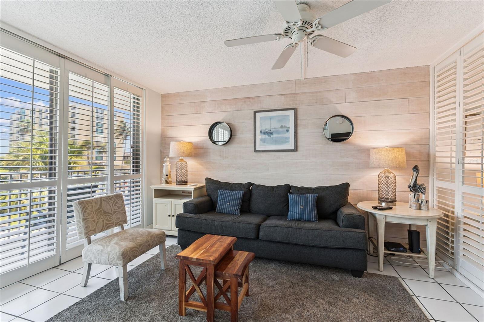 800 Bayway Unit 17, Clearwater Beach, FL 33767