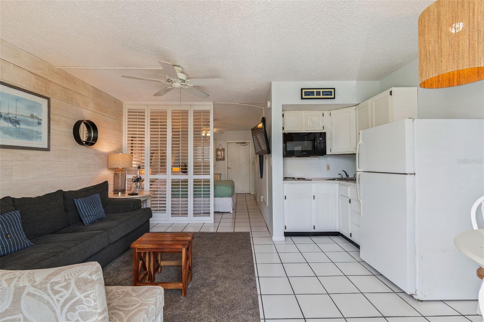 800 Bayway Unit 17, Clearwater Beach, FL 33767