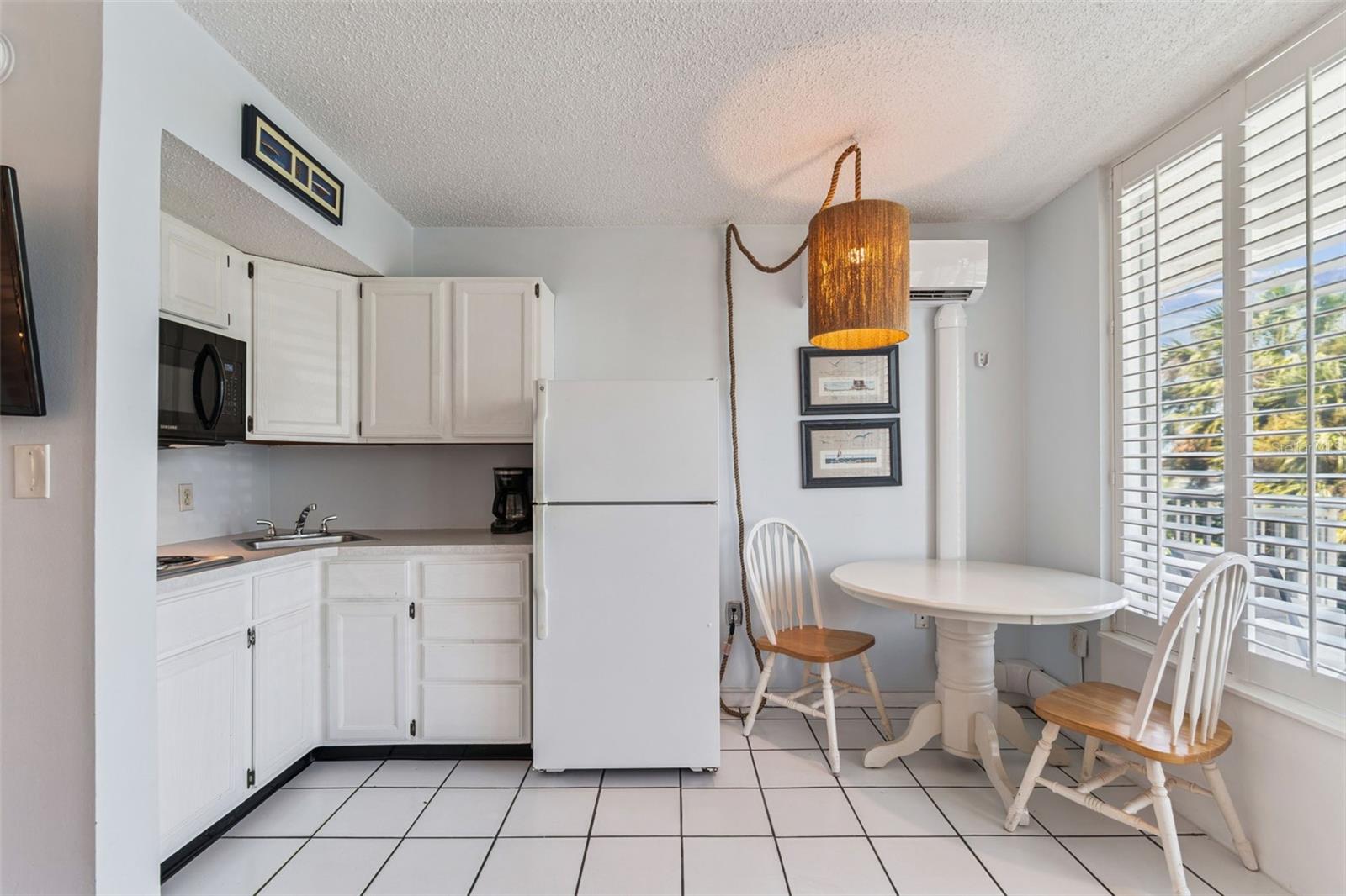 800 Bayway Unit 17, Clearwater Beach, FL 33767