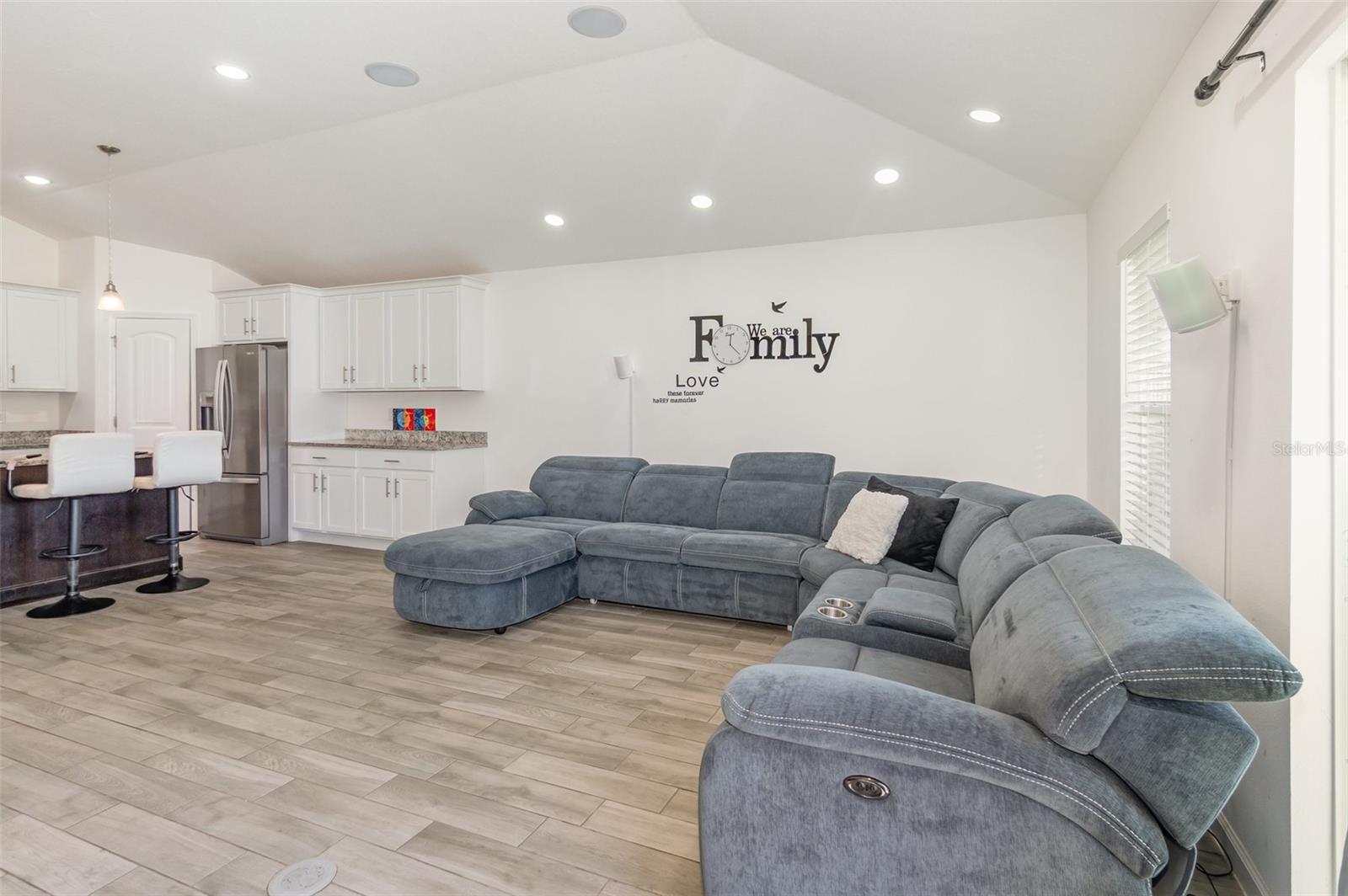 1534 Pine, Orlando, FL 32824
