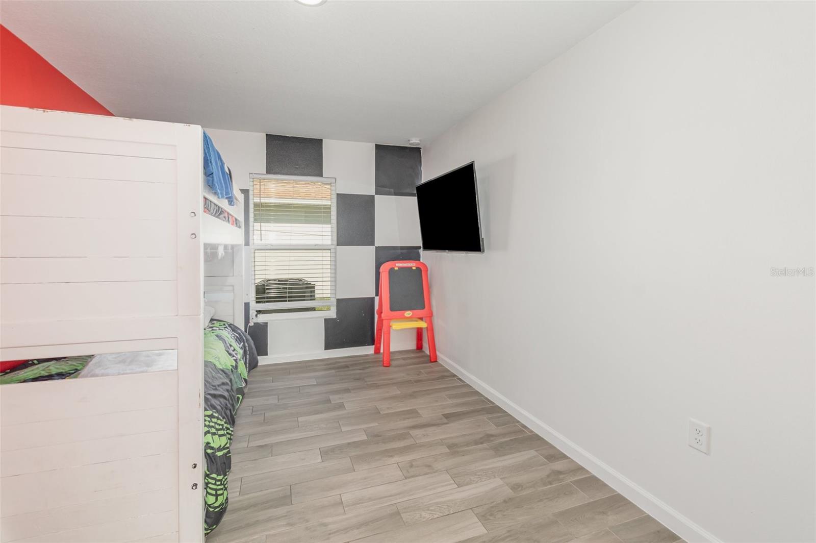 1534 Pine, Orlando, FL 32824