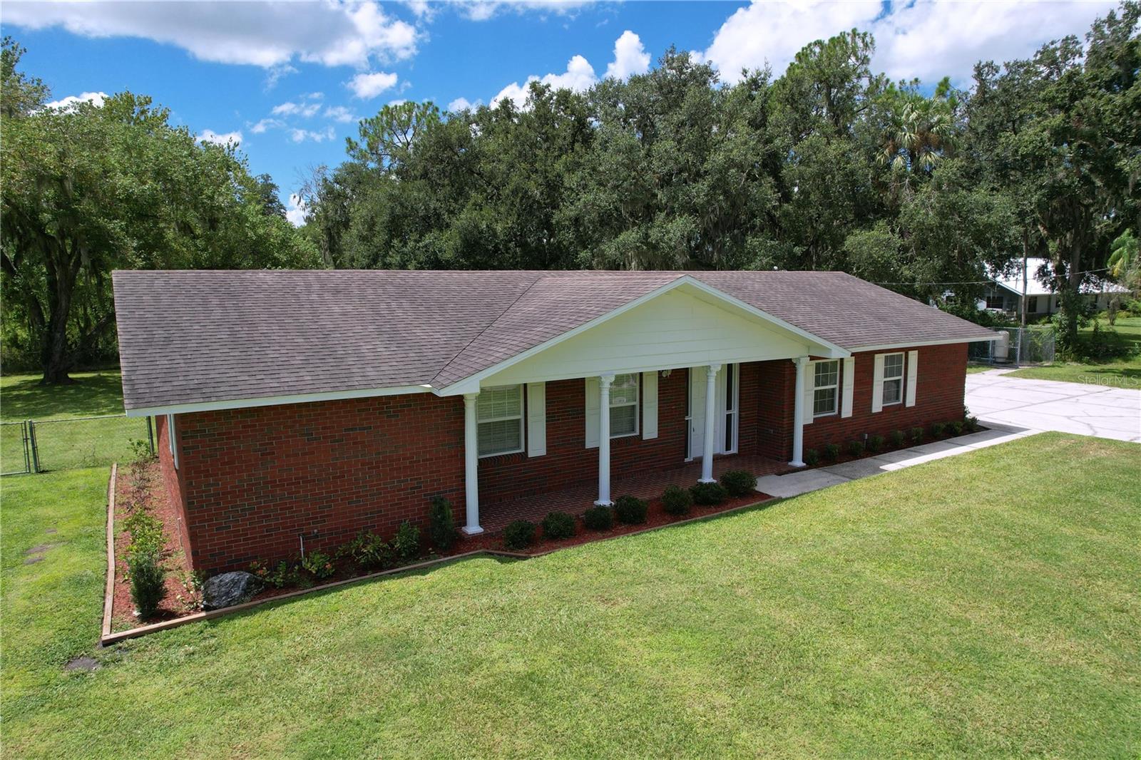 1405 Knights Griffin, Plant City, FL 33565