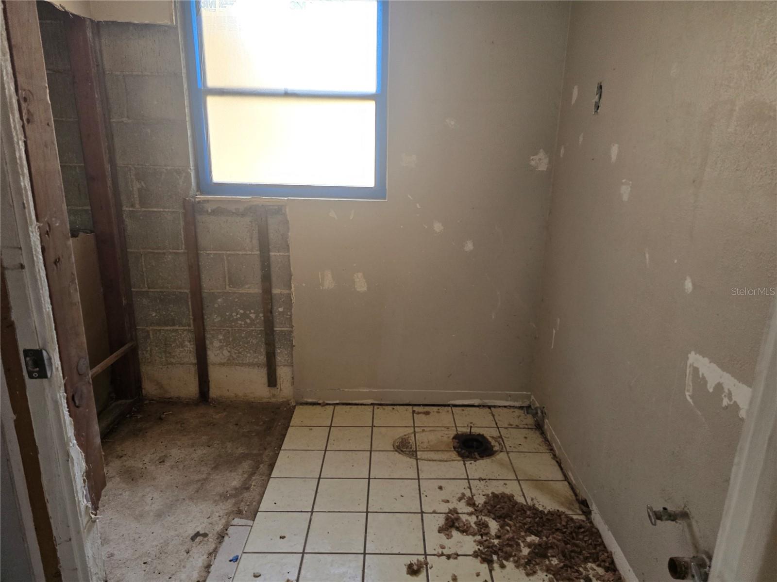 6124 11th, Zephyrhills, FL 33542