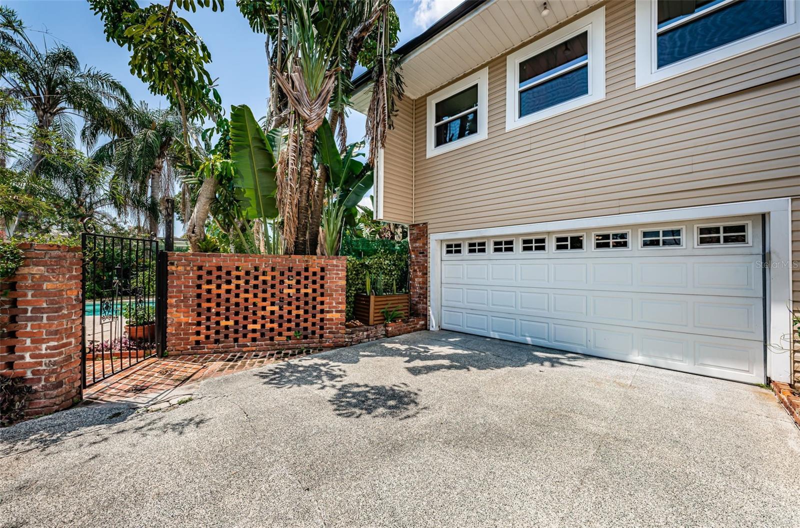 3730 Foster Hill, St Petersburg, FL 33704
