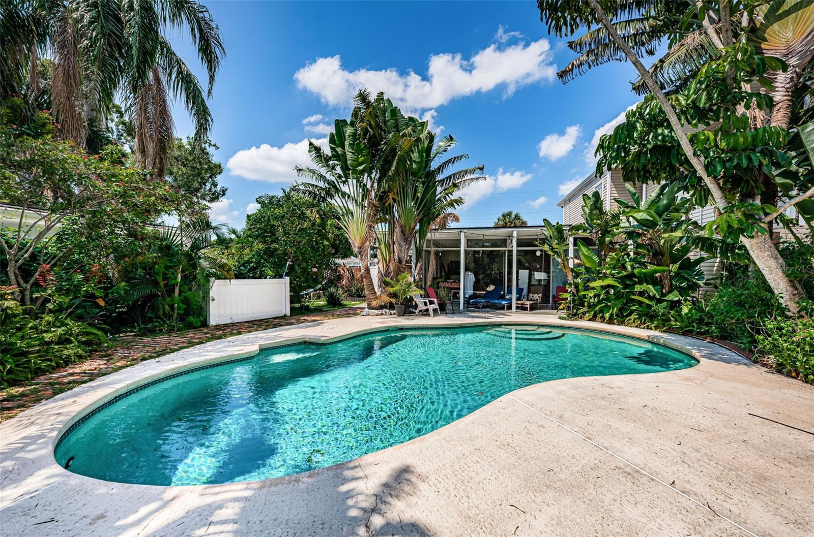 3730 Foster Hill, St Petersburg, FL 33704