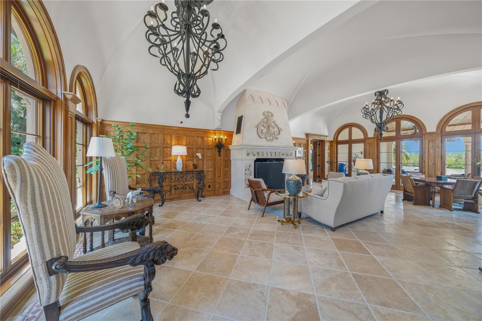 139 Washington, Sarasota, FL 34236
