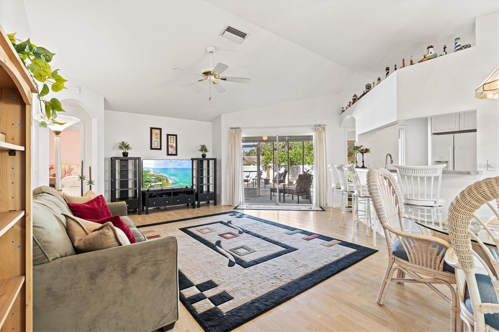 5128 18th, Bradenton, FL 34203