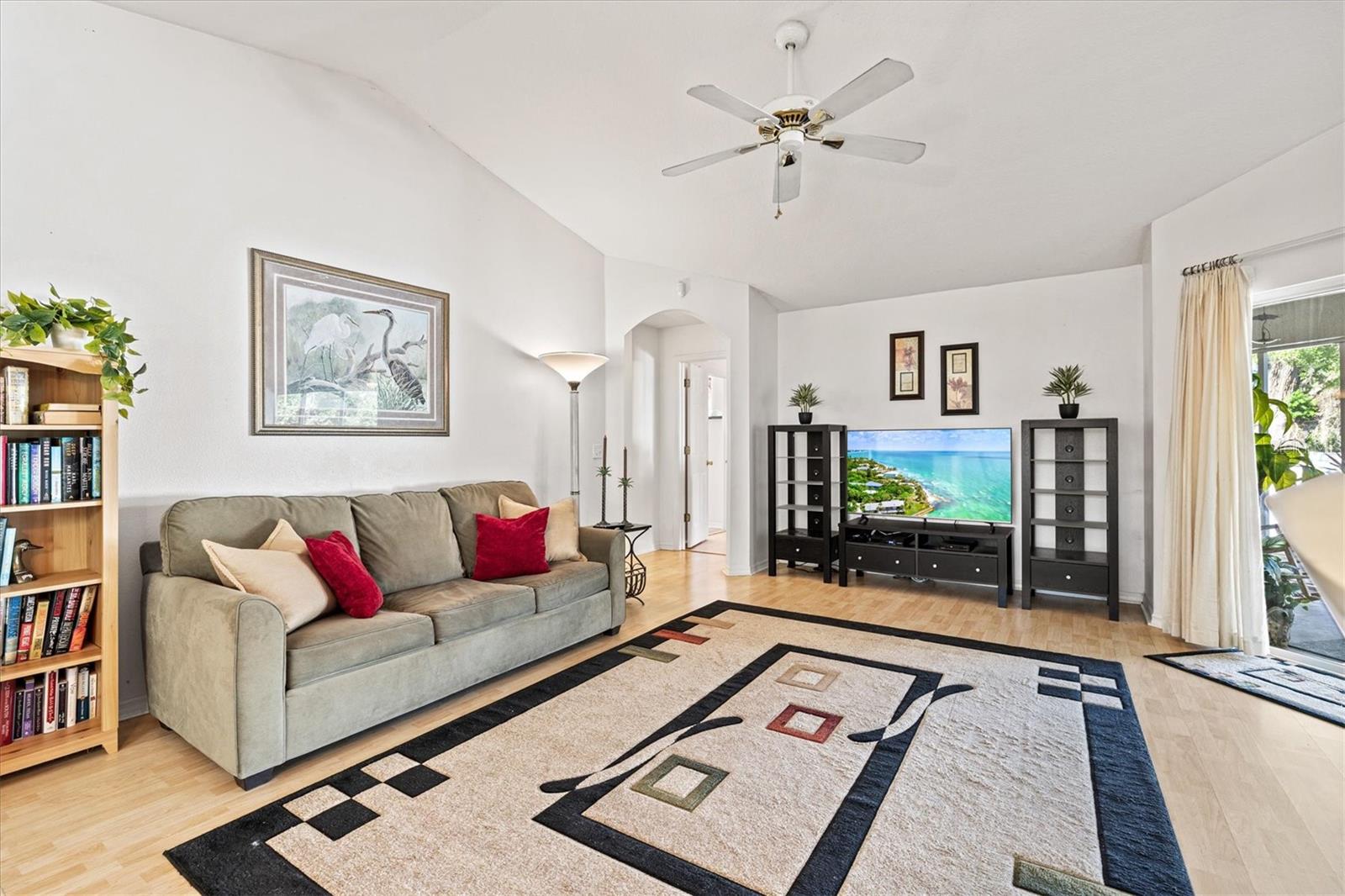 5128 18th, Bradenton, FL 34203
