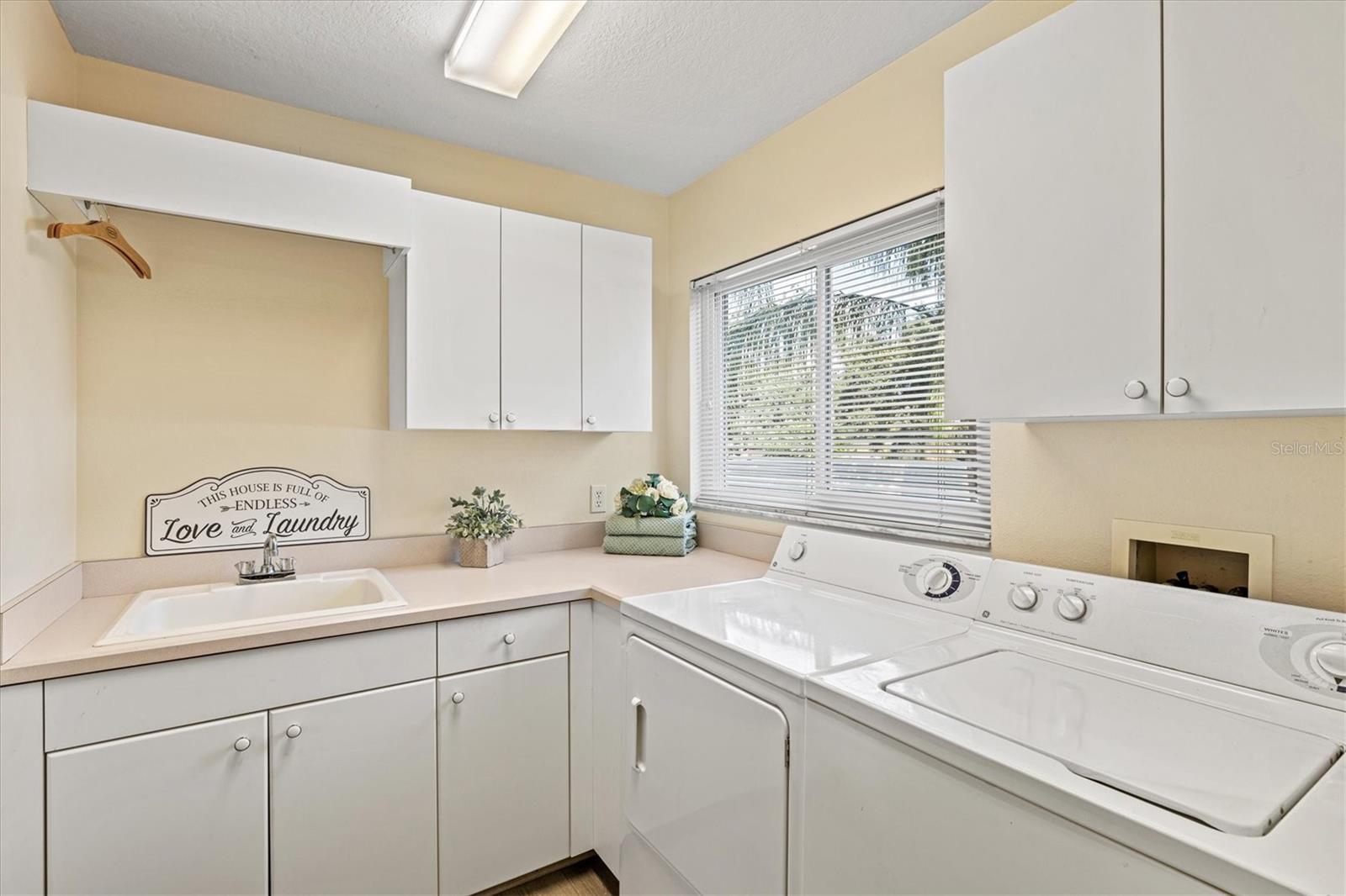 5128 18th, Bradenton, FL 34203