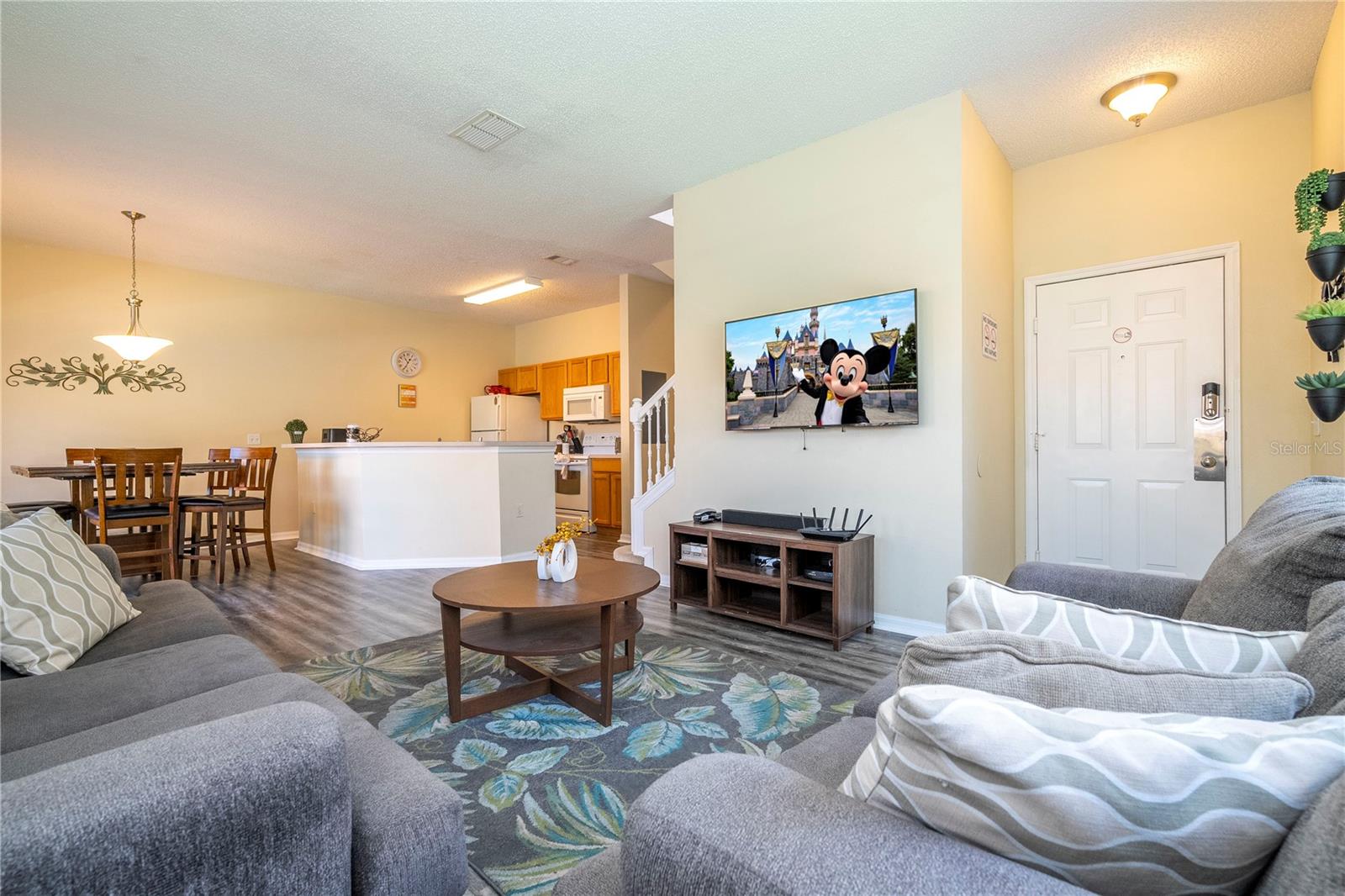 122 Pompano Beach, Kissimmee, FL 34746