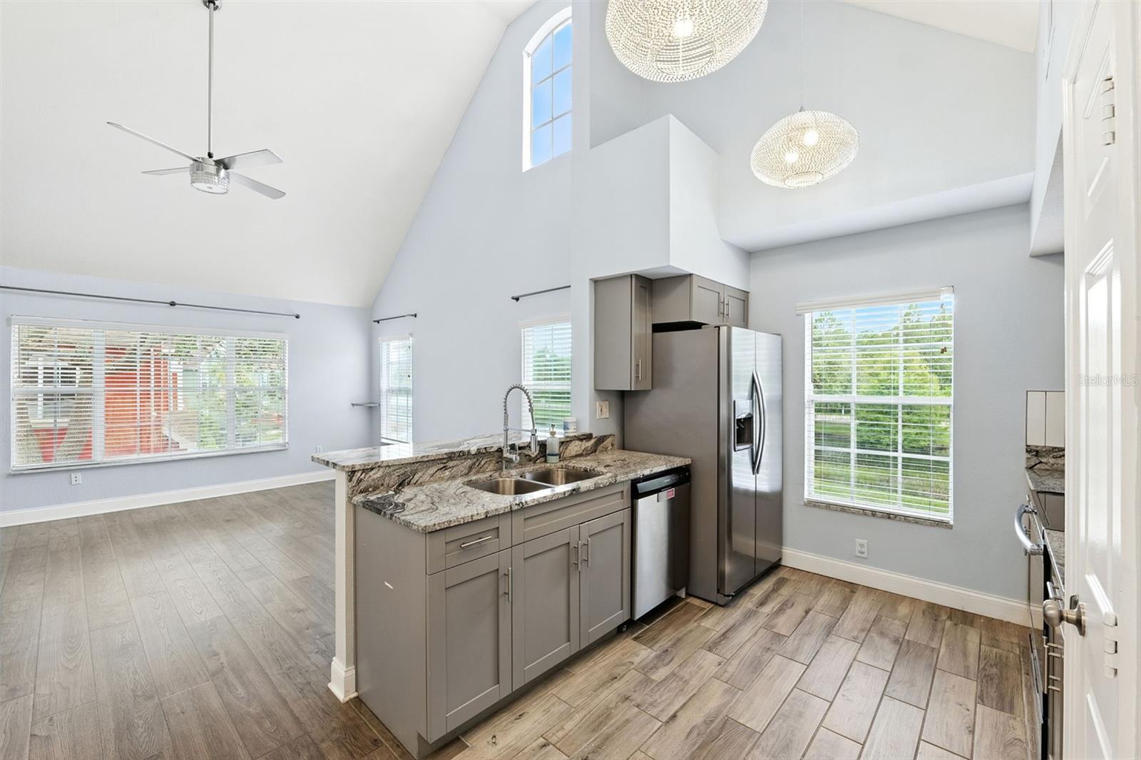 9368 Lake Chase Island Unit 9368, Tampa, FL 33626