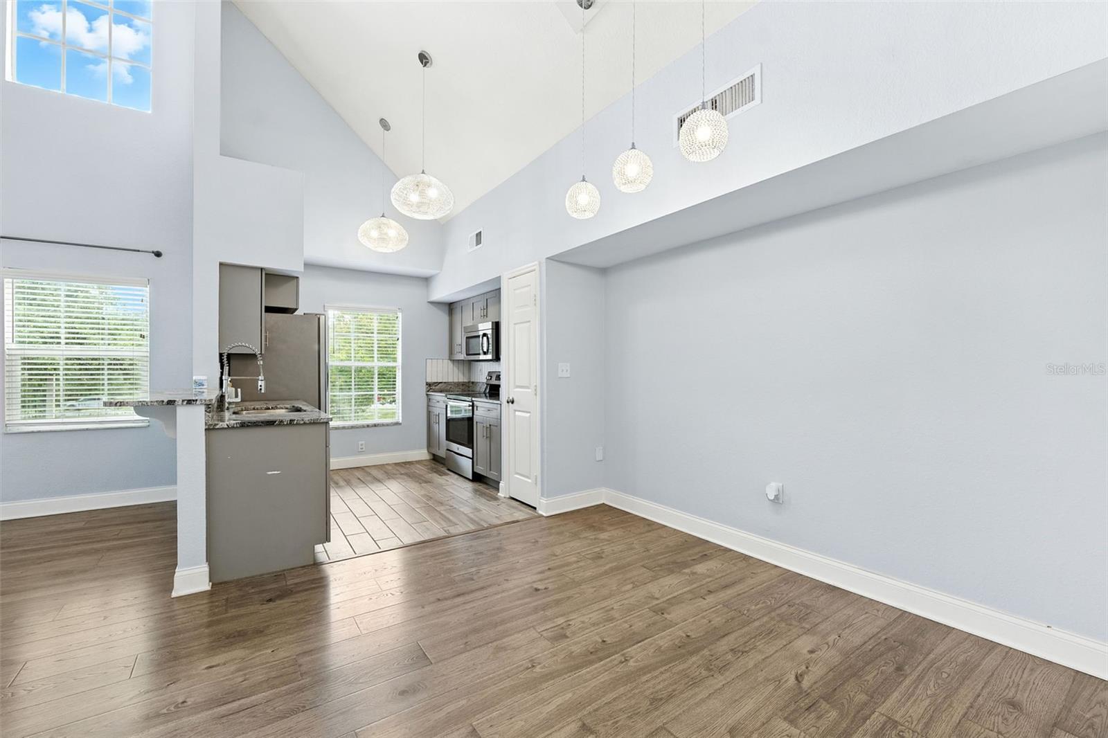 9368 Lake Chase Island Unit 9368, Tampa, FL 33626