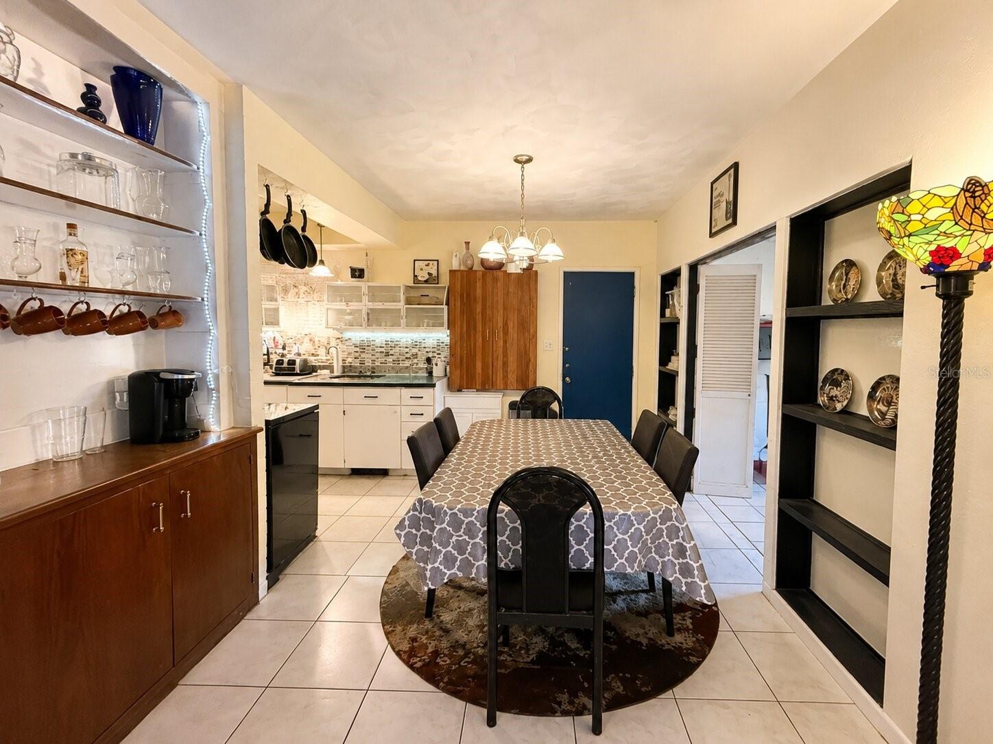 1517 Grandview, Daytona Beach, FL 32118