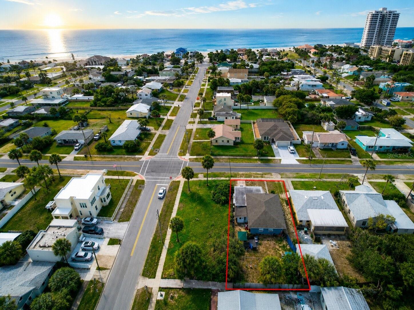 1517 Grandview, Daytona Beach, FL 32118