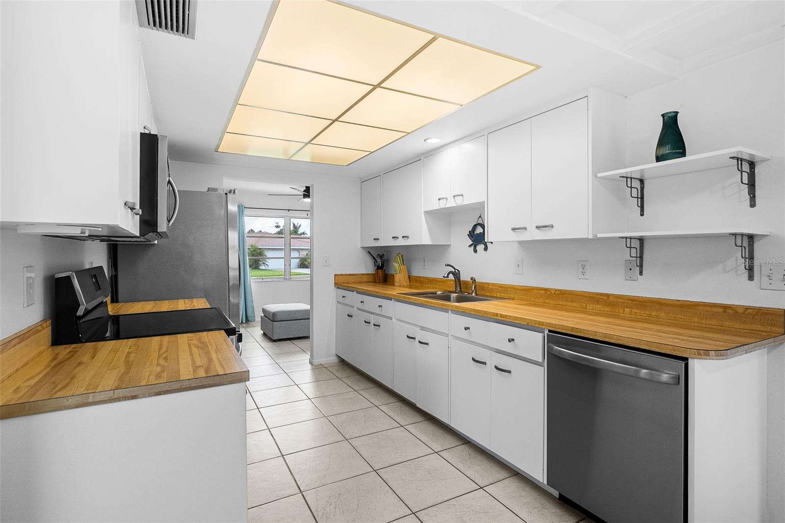 7460 Mariana, Sarasota, FL 34231