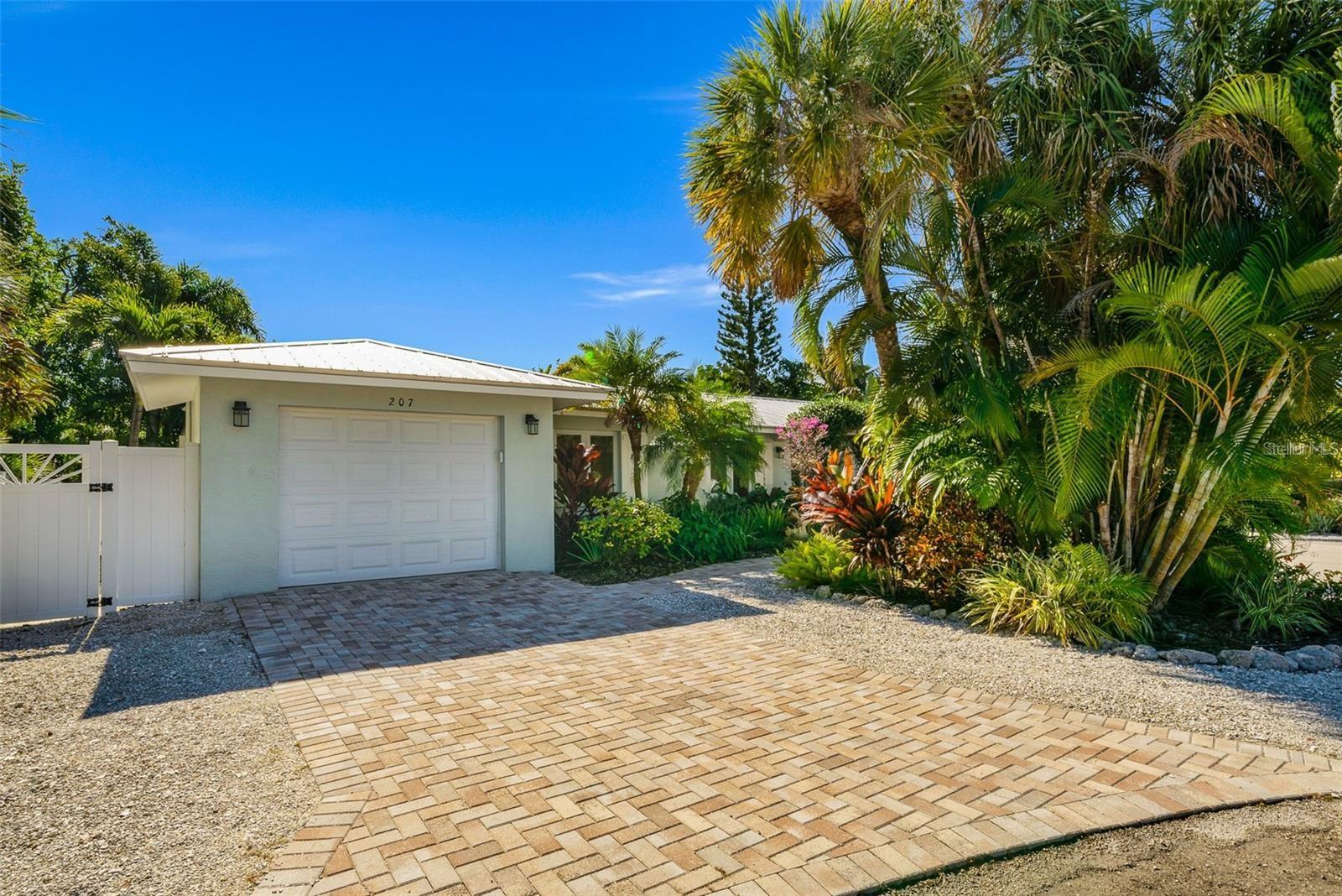 207 Peacock, Holmes Beach, FL 34217