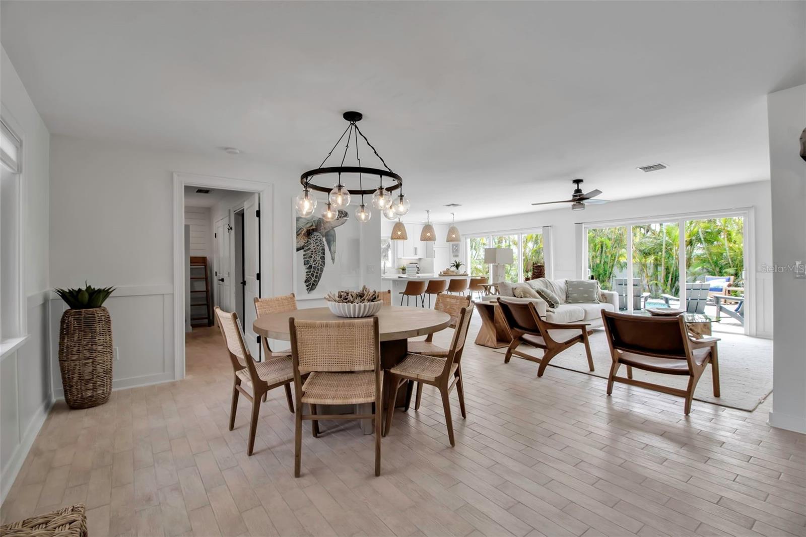 207 Peacock, Holmes Beach, FL 34217