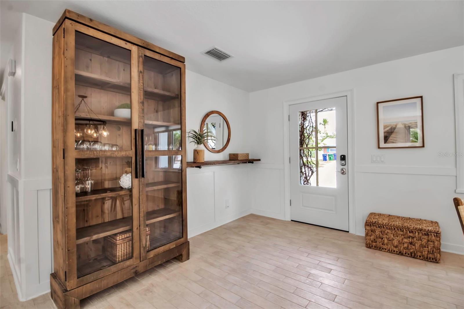 207 Peacock, Holmes Beach, FL 34217