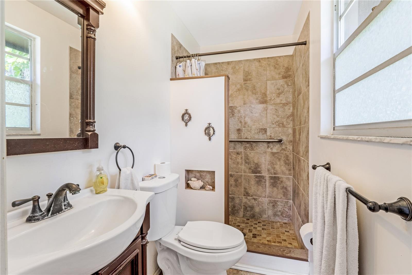 24 Oak, Port Orange, FL 32127