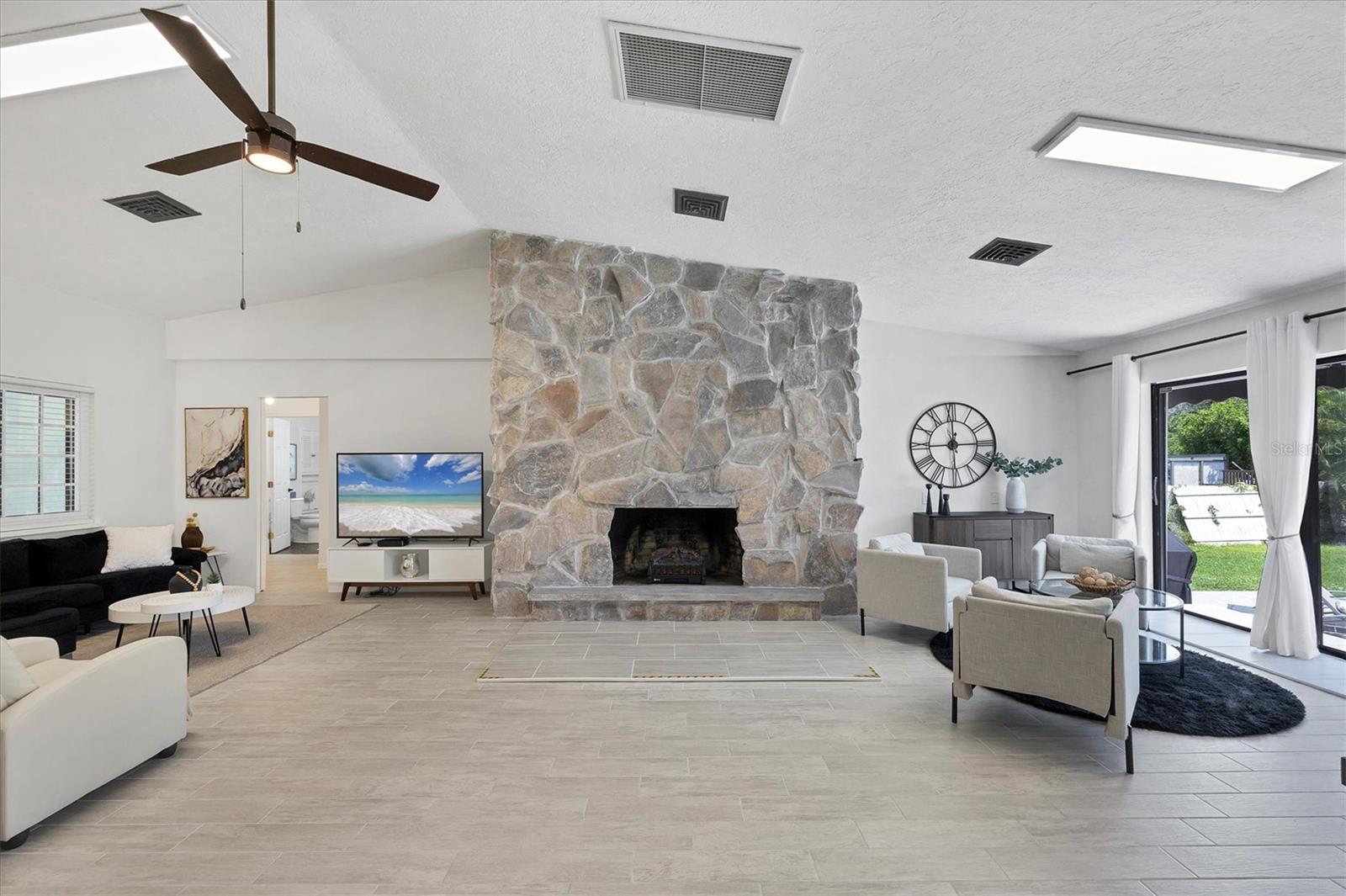 879 2nd, Englewood, FL 34223