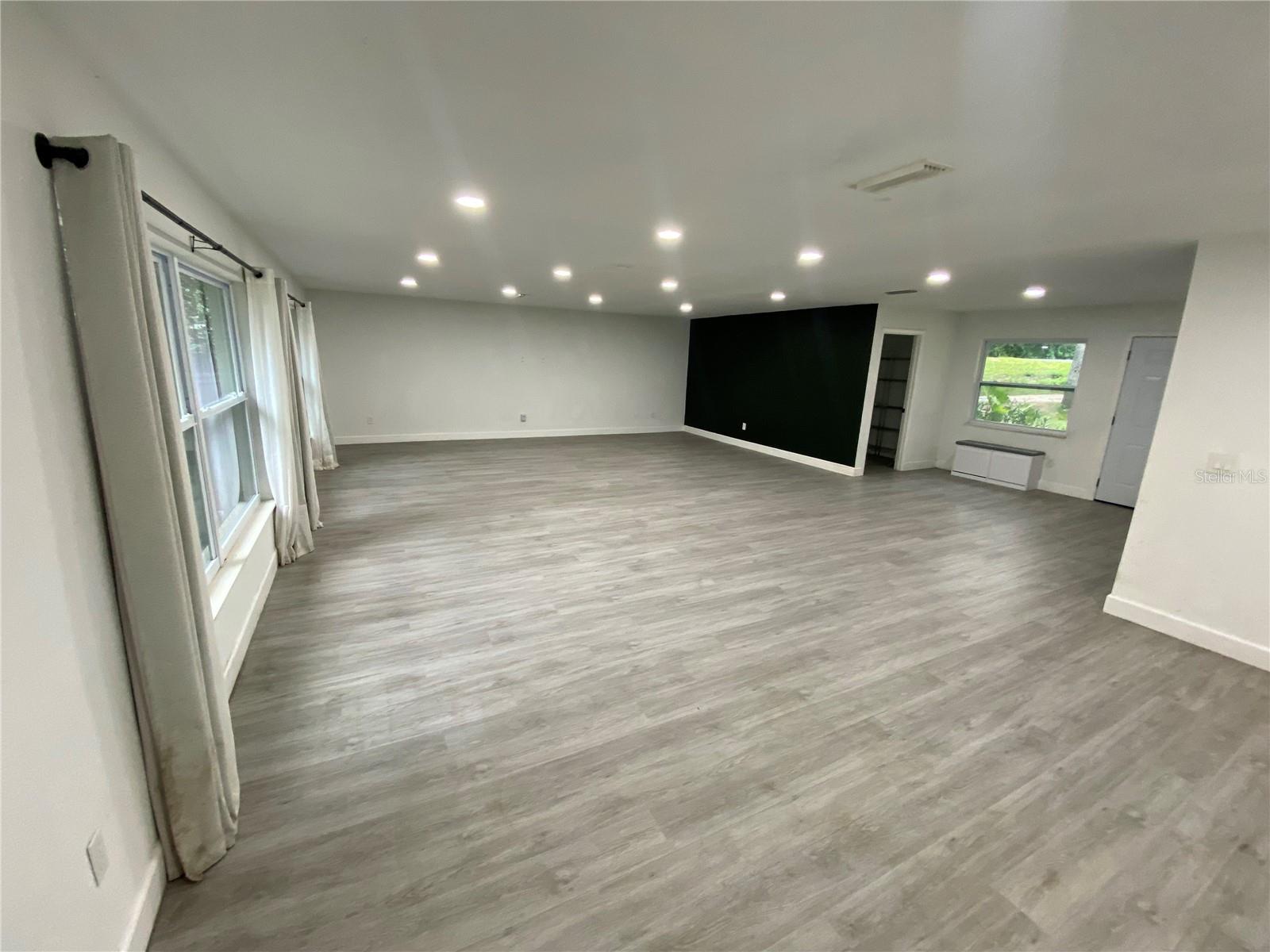 6898 Cr 214, Melrose, FL 32666