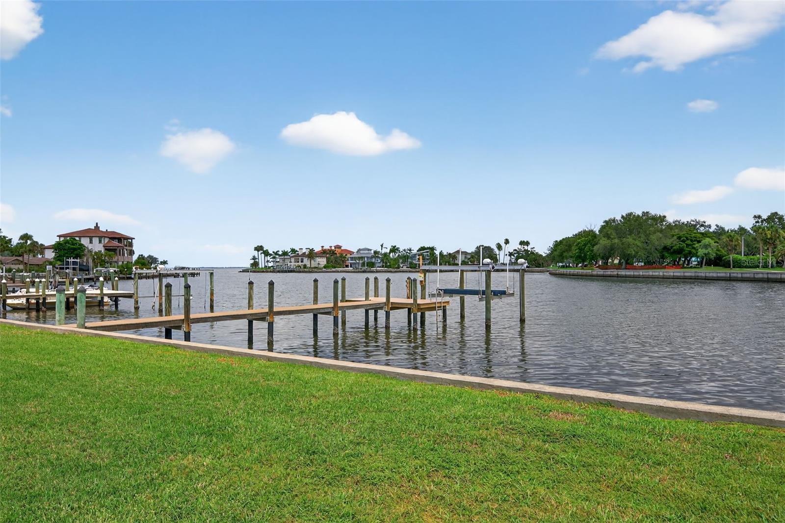 377 Shore, Sarasota, FL 34234