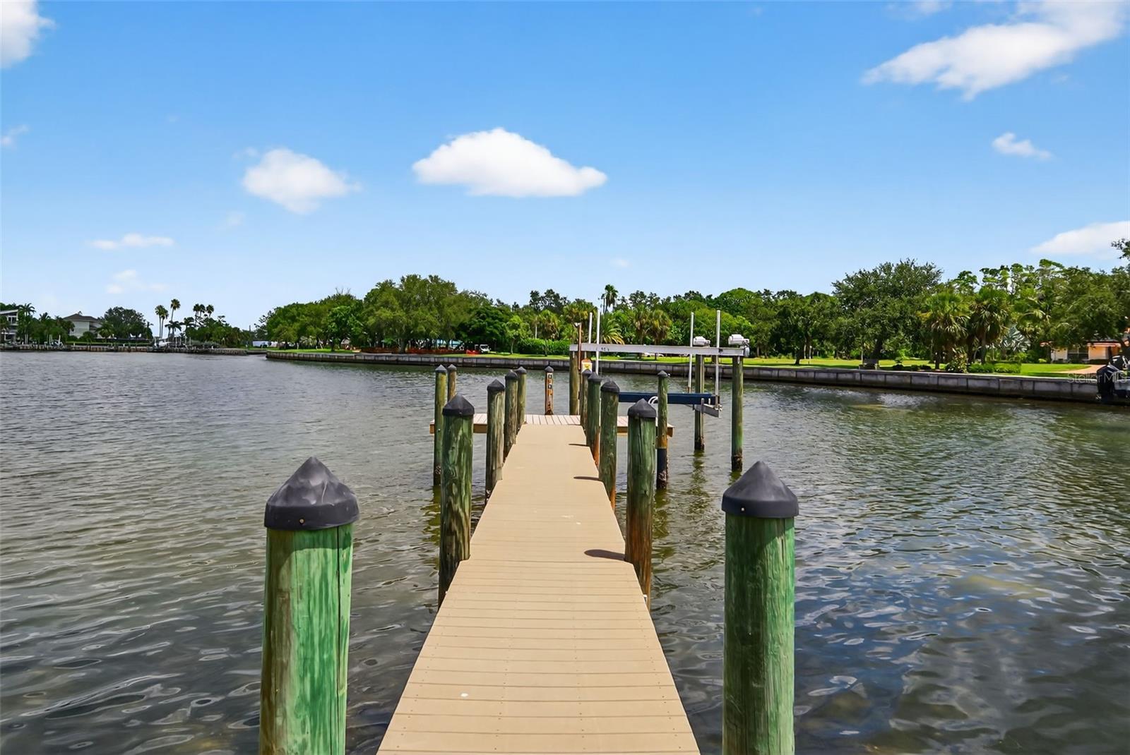 377 Shore, Sarasota, FL 34234