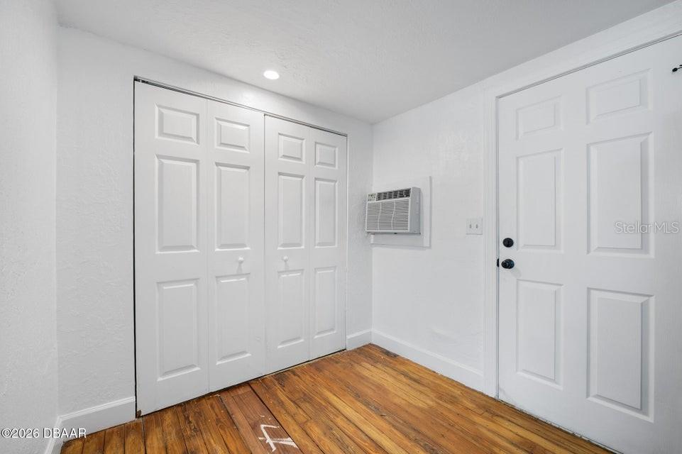 1636 Valencia, Daytona Beach, FL 32117