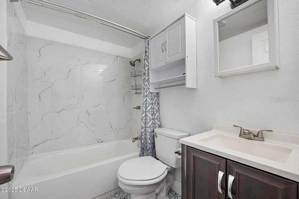 1636 Valencia, Daytona Beach, FL 32117