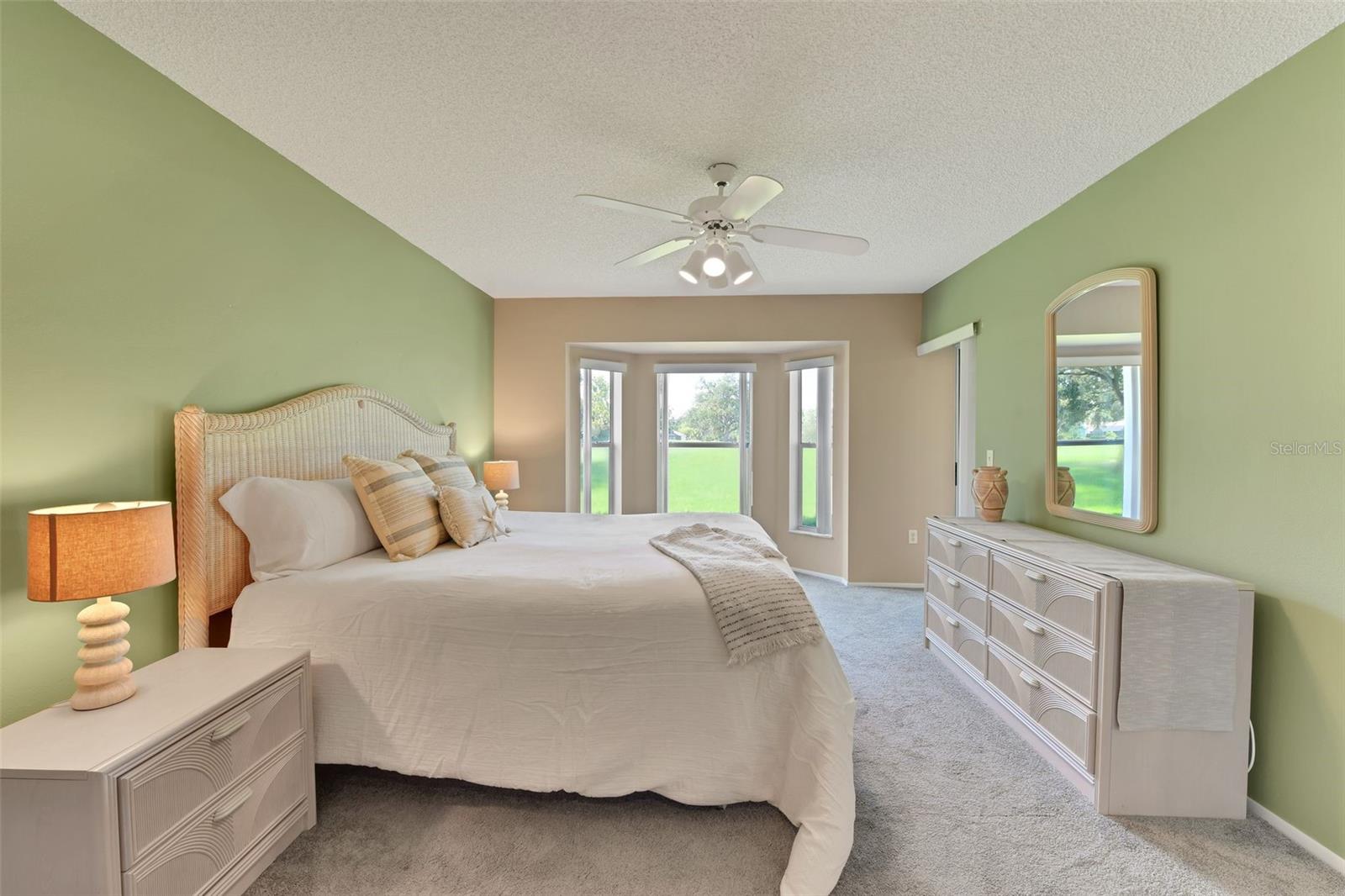 6908 Drewrys Unit 704, Bradenton, FL 34203