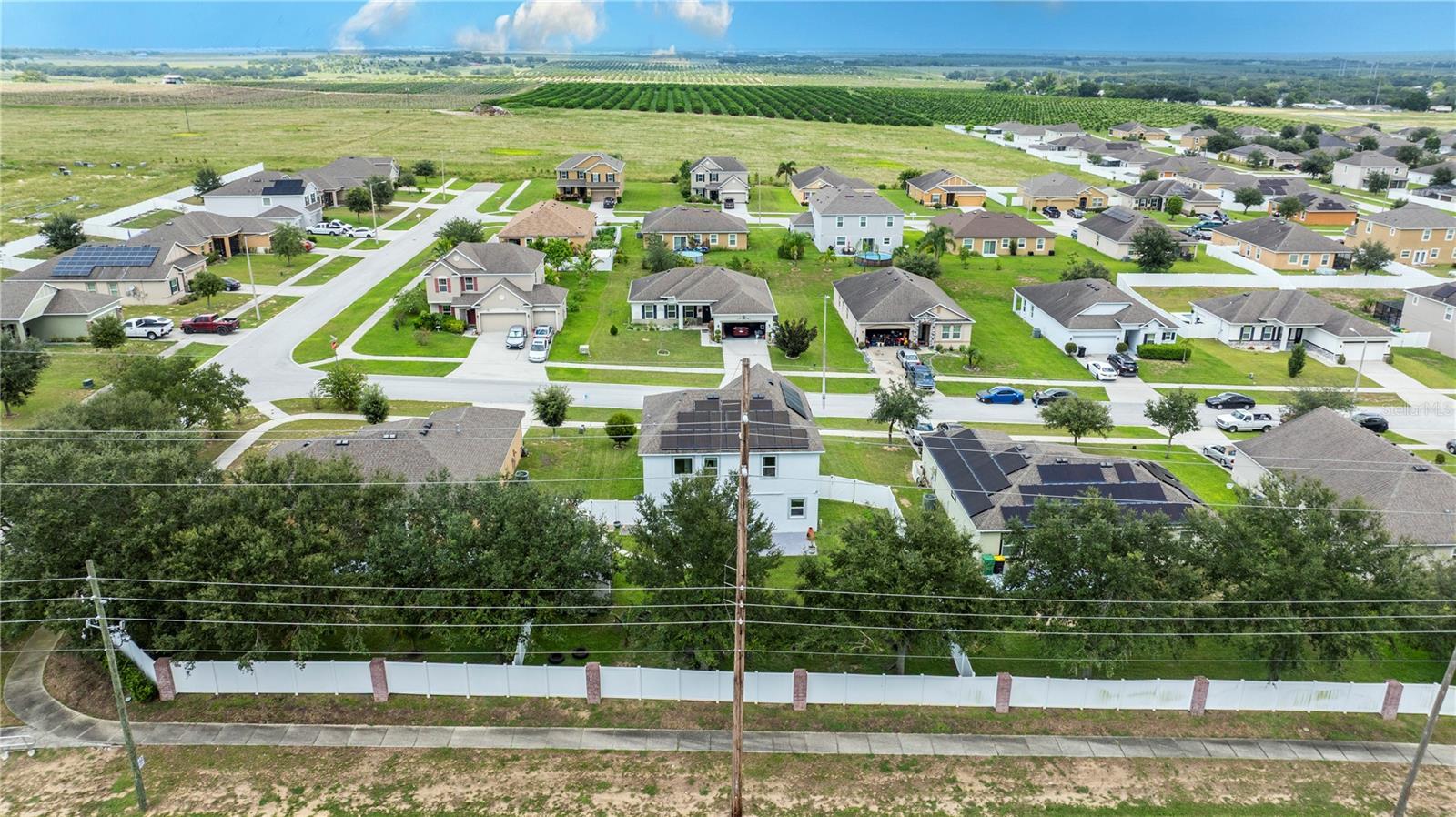 2015 Barstow, Dundee, FL 33838
