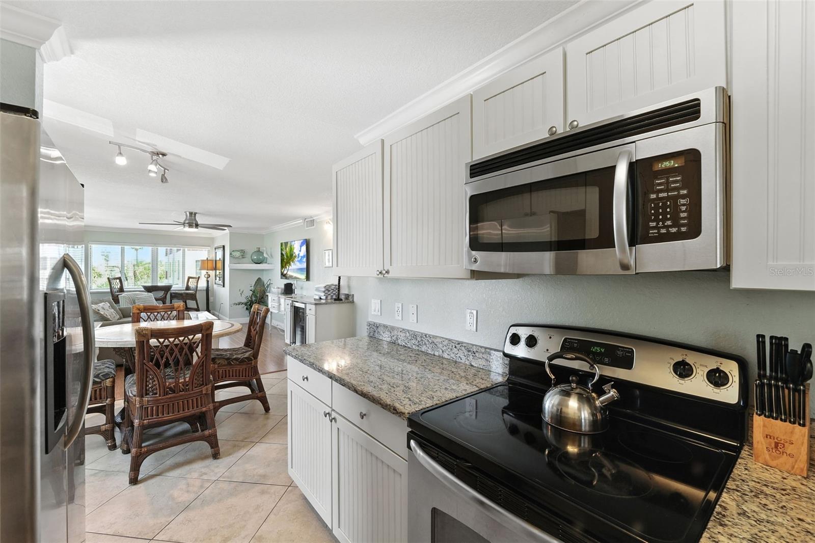 10265 Gulf Unit A-301, St Petersburg, FL 33706