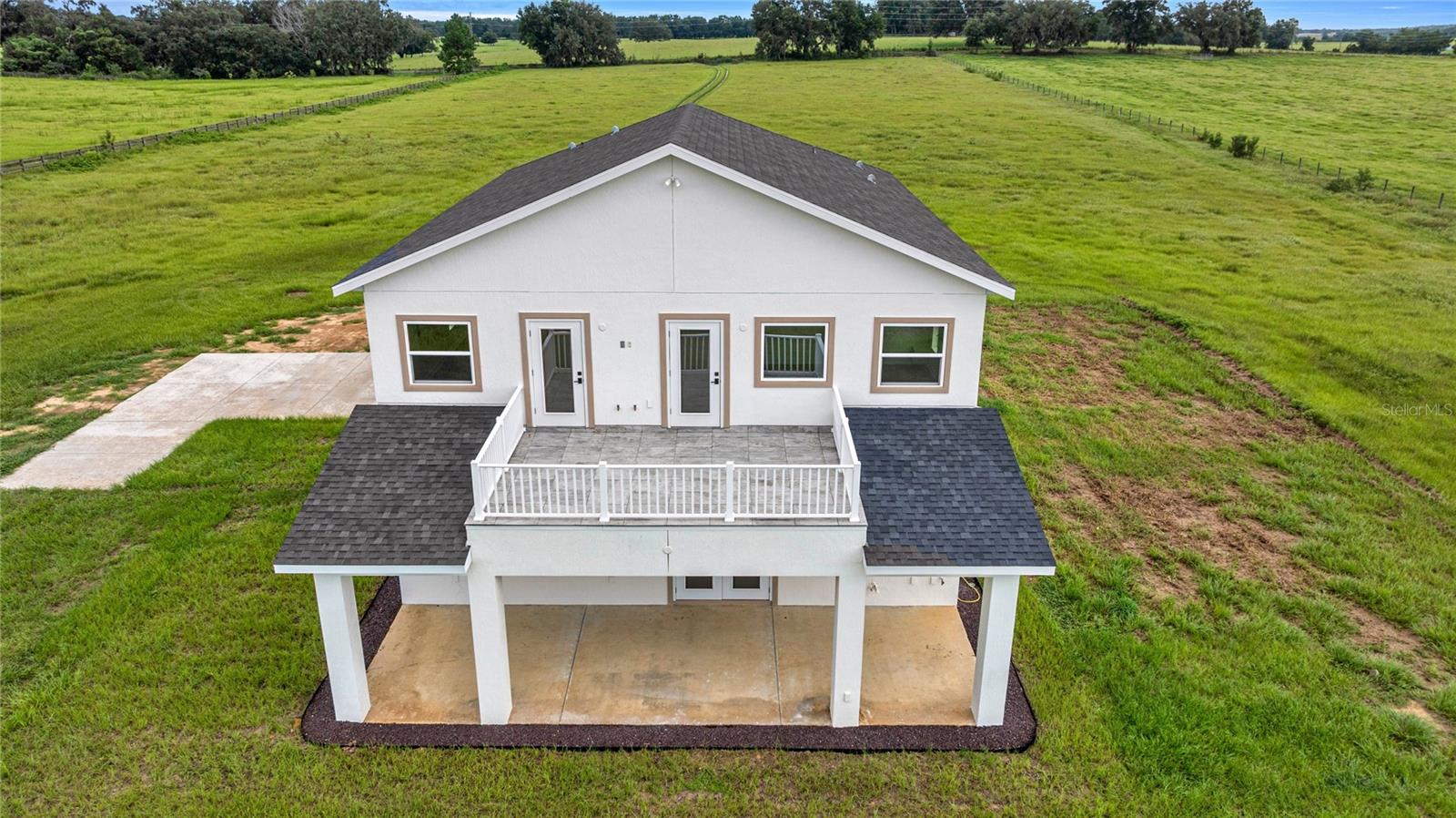 21786 27th, Morriston, FL 32668