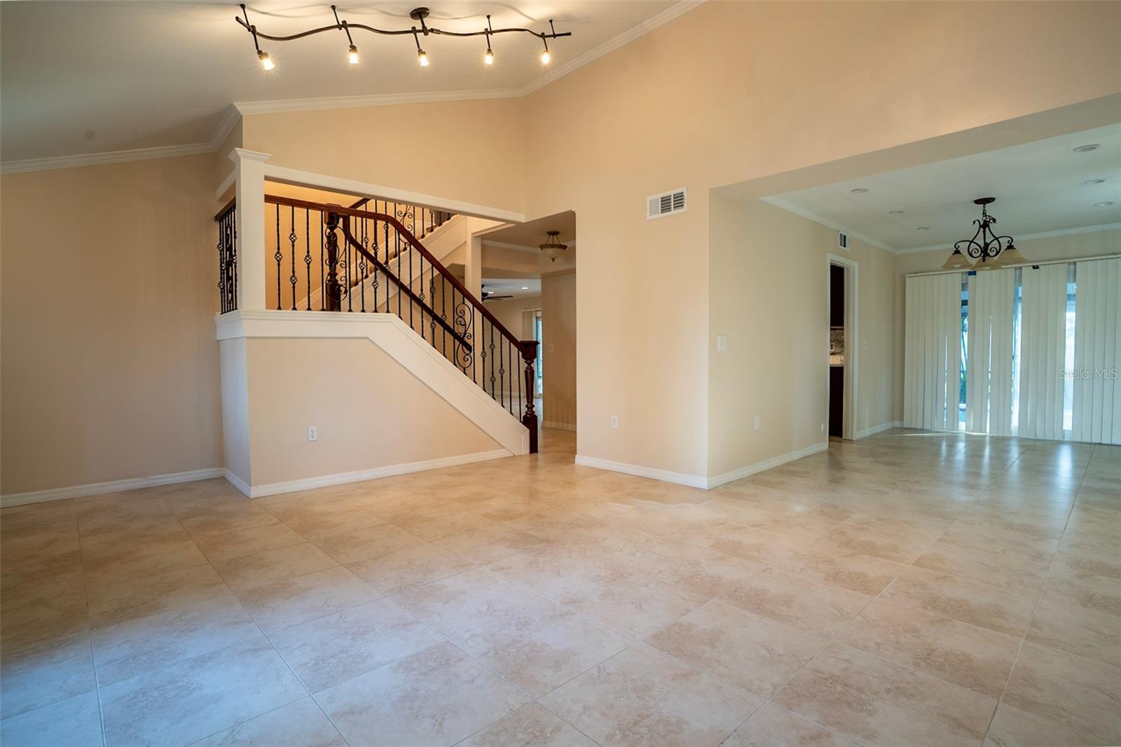 7324 Phillips, Sarasota, FL 34243