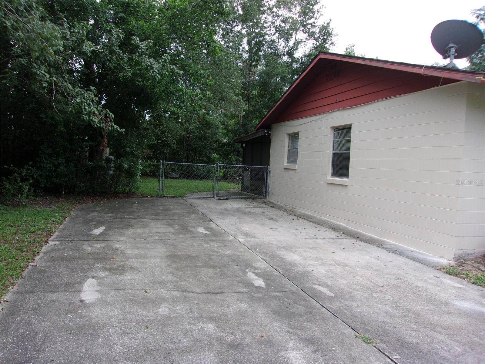5700 6th, Ocala, FL 34470