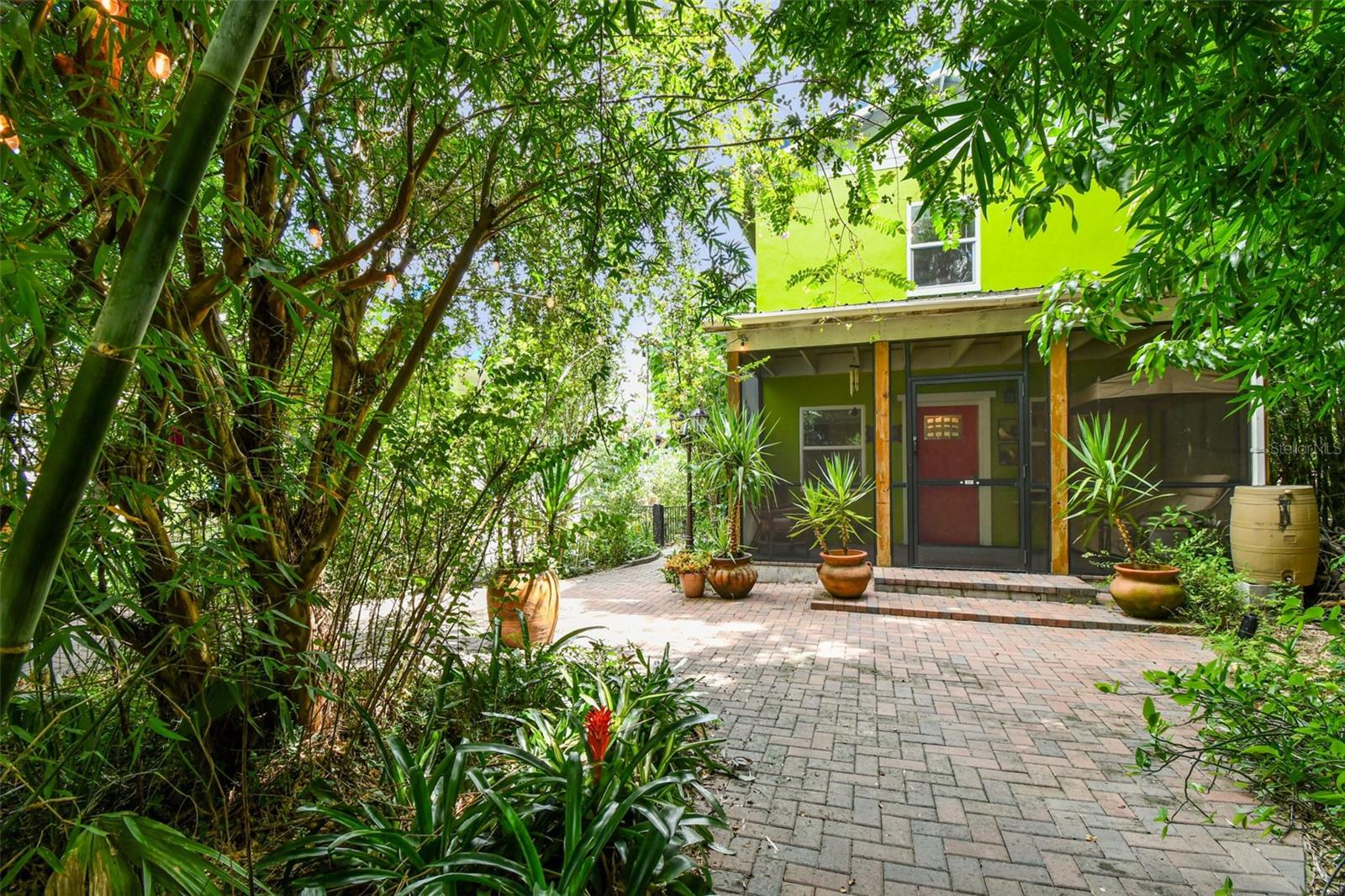 3203 Yukon, Tampa, FL 33604
