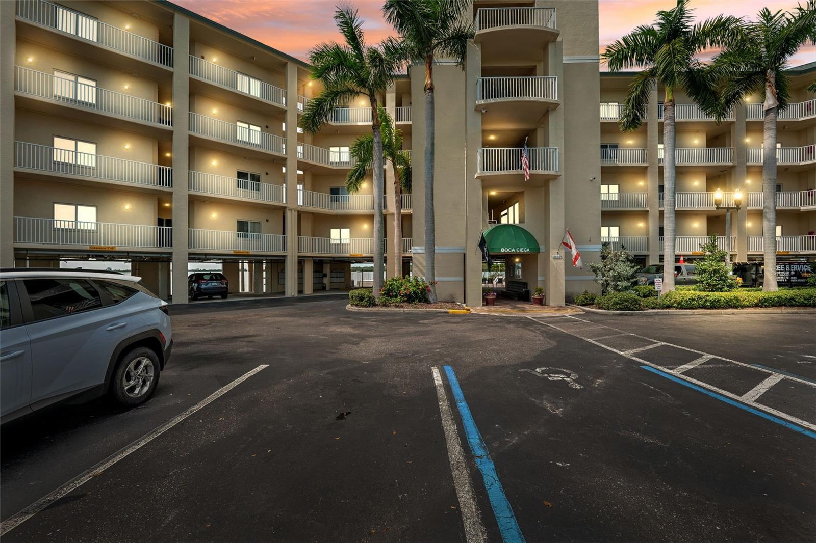 8800 Bay Pines Unit 312, St Petersburg, FL 33709