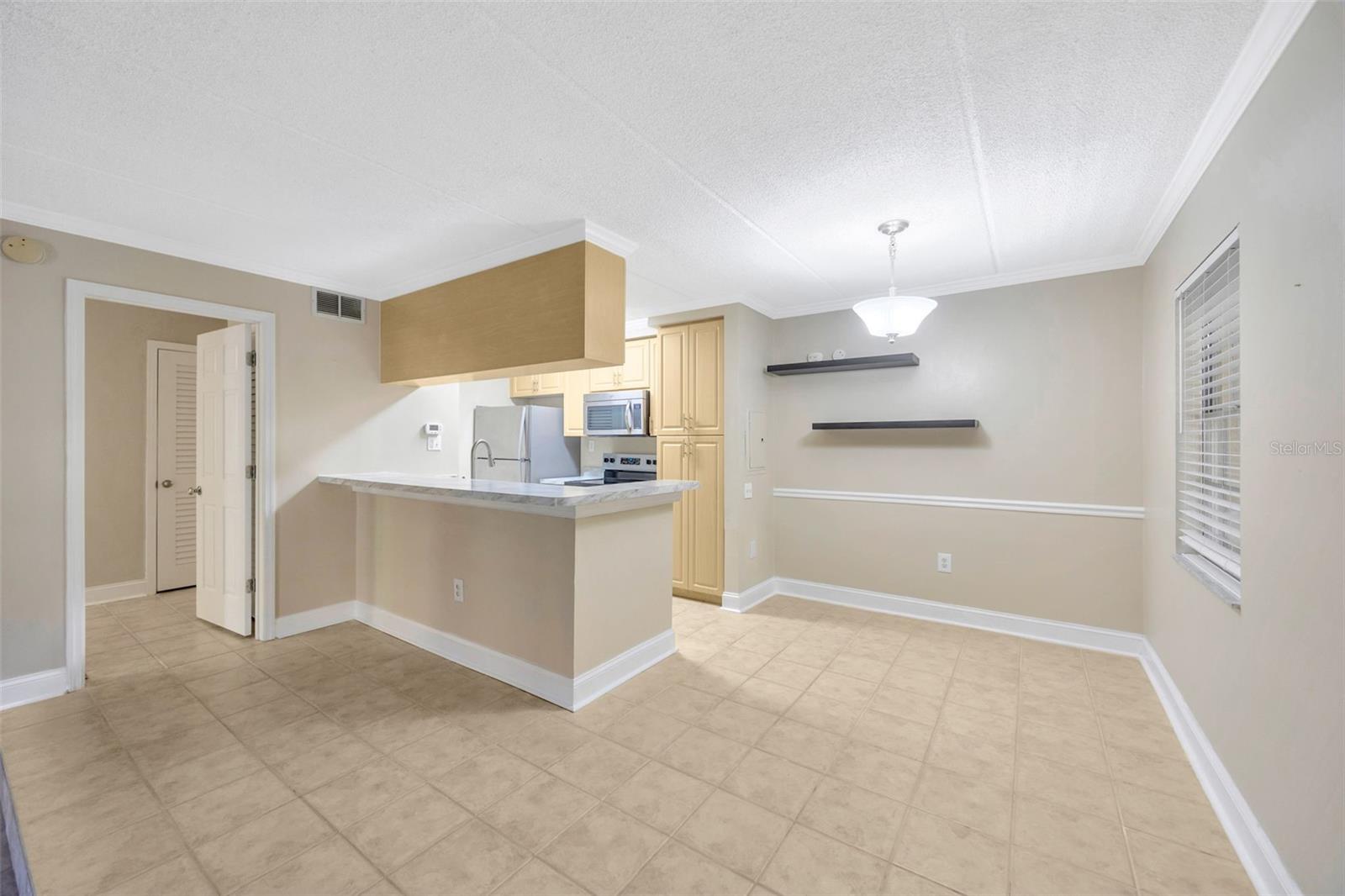 5305 San Sebastian Unit 127, Tampa, FL 33609