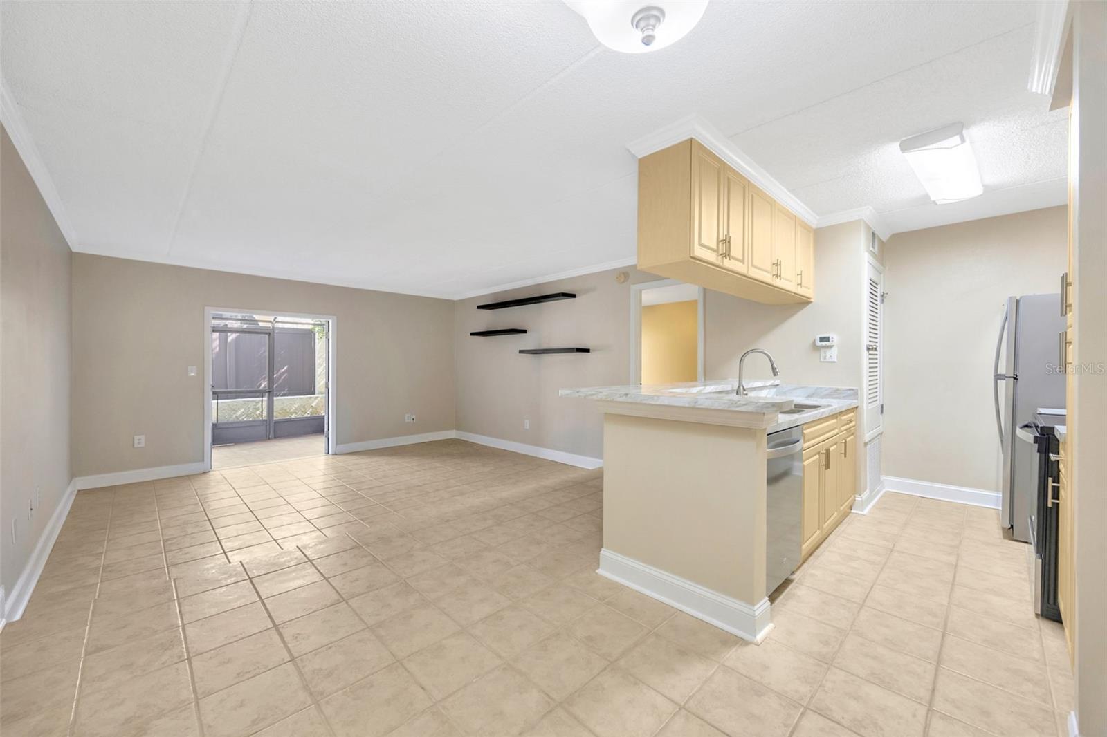 5305 San Sebastian Unit 127, Tampa, FL 33609