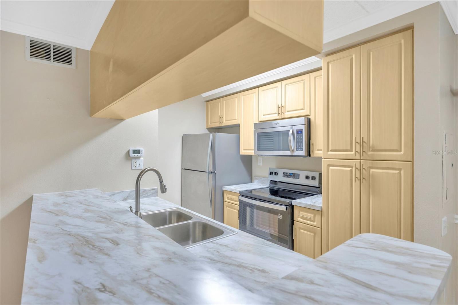 5305 San Sebastian Unit 127, Tampa, FL 33609