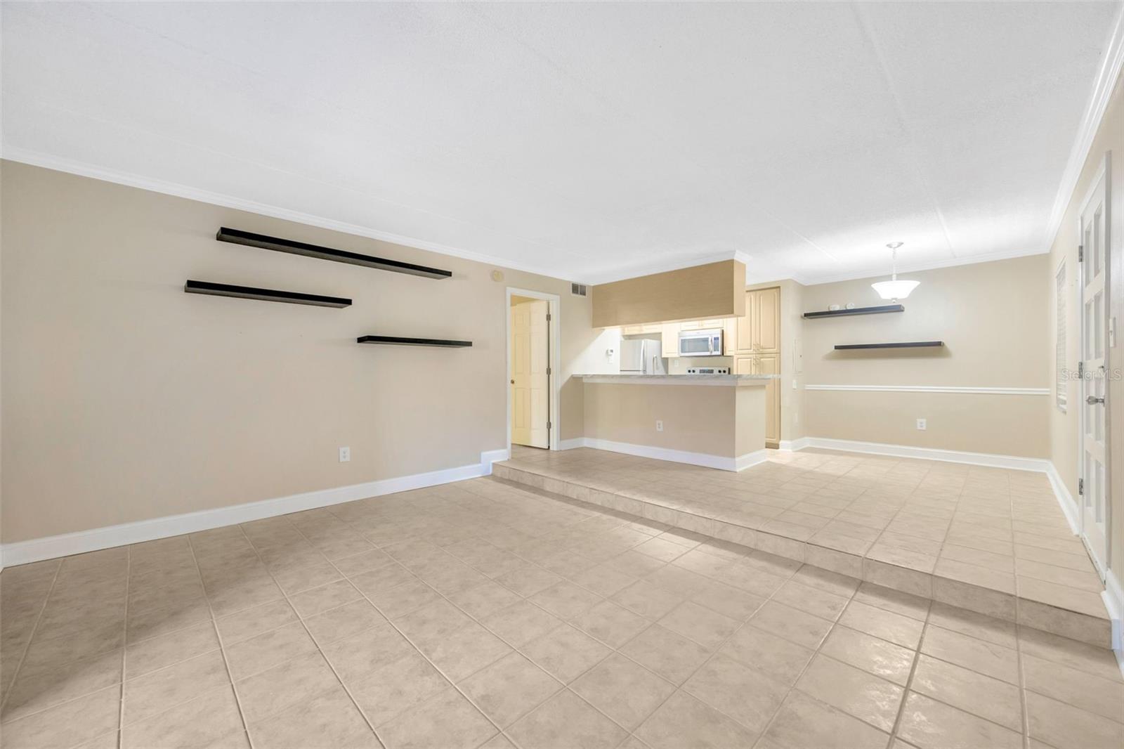 5305 San Sebastian Unit 127, Tampa, FL 33609