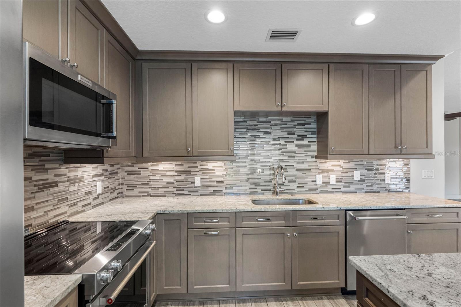 763 Date Palm, St Petersburg, FL 33707