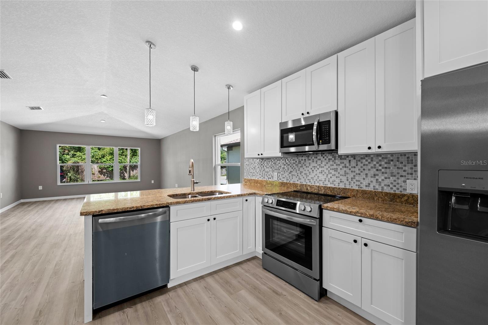3908 Walnut, Sarasota, FL 34234